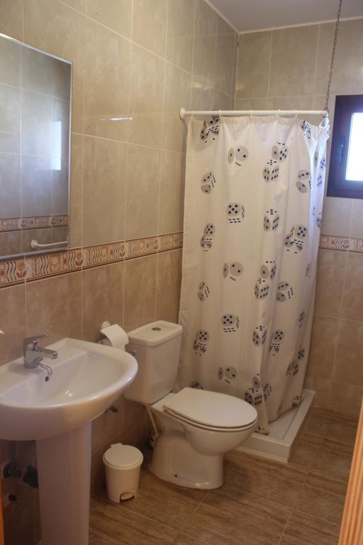 Apartamentos Turisticos Edificio Del Pino Sorbas Esterno foto